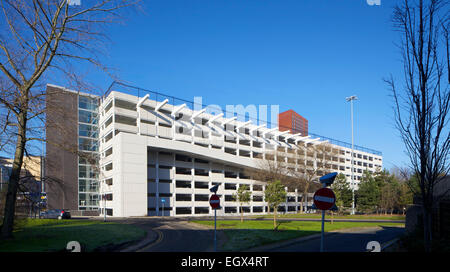 Leeds Woodhouse Car Park, Leeds. Willmott Dixon hanno ampiamente ristrutturato il Woodhouse parcheggio auto in Leeds Leeds City Council. Foto Stock