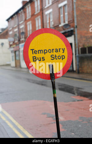 Temporanea fermata di autobus . Foto Stock