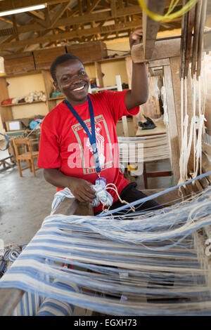 Laboratorio di tessitura - Dar es Salaam, Tanzania Africa orientale Foto Stock