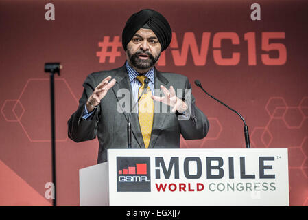 Barcellona, Spagna. 3 Marzo, 2015. L'Hospitalet De Llobregat, Catalogna, Spagna - AJAY BANGA, Presidente e CEO di Mastercard, parla a un keynote durante il Mobile World Congress 2015 a Barcellona Credito: Matthias Oesterle/ZUMA filo/ZUMAPRESS.com/Alamy Live News Foto Stock