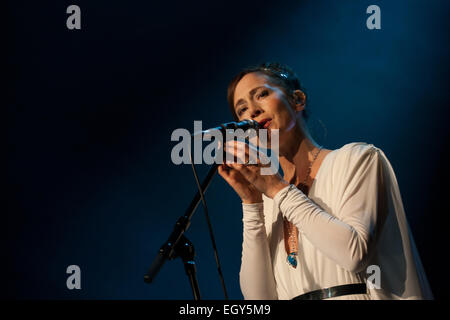 Lubiana, Slovenia. 3 Marzo, 2015. Regno Unito banda elettronica di agnello (Lou Rhodes e Andy Barlow) la preformatura sul palco di Kino Sisko a Ljubljana, Slovenia il 3 marzo. Credito: Nejc Trpin/Alamy Live News Foto Stock