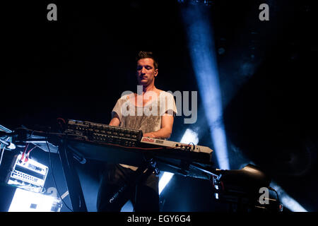 Lubiana, Slovenia. 3 Marzo, 2015. Regno Unito banda elettronica di agnello (Lou Rhodes e Andy Barlow) la preformatura sul palco di Kino Sisko a Ljubljana, Slovenia il 3 marzo. Credito: Nejc Trpin/Alamy Live News Foto Stock