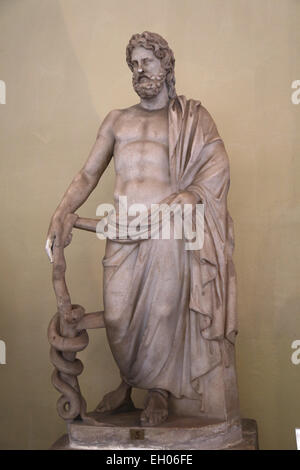 Arte romana. Statua Asclepio, il dio della medicina. Da Ostia. Copia romana, del III secolo D.C. Museo del Vaticano. Foto Stock