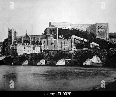 Autotype precoce del castello e la chiesa di Huy, la Vallonia, Belgio, fotografia storica, 1884 Foto Stock