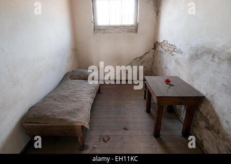 Ex cella nella prigione del campo di concentramento di Sachsenhausen memorial sito, Oranienburg, Germania Foto Stock