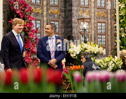 Re Willem-Alexander apre la trentacinquesima Spring Garden Breezand, 04 marzo 2015. Oltre quaranta ai produttori a partire dalla testa del North Holland mostrano ogni anno in questa mostra una varietà di lampadine includono i tulipani, narcisi, crochi e giacinti RPE/Albert Nieboer/ FRANCIA - nessun filo SERVICE - Foto Stock