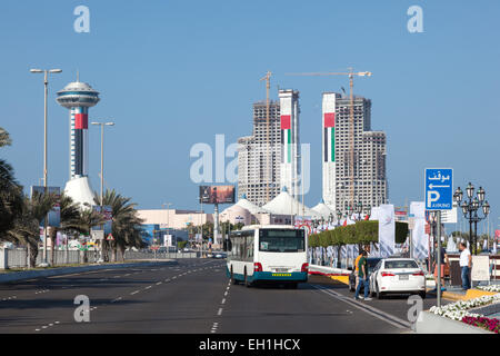 Il Fairmont Marina Residences costruzione ad Abu Dhabi. Dicembre 19, 2014 ad Abu Dhabi, Emirati Arabi Uniti Foto Stock