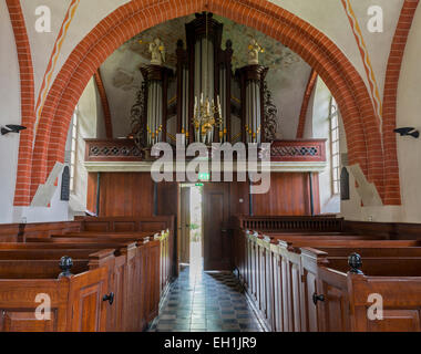 Interno della chiesa di Den Andel nella provincia di Groninga. Foto Stock