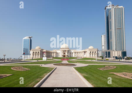 Palazzo del Governo nella città di Sharjah. Dicembre 20, 2014 in Sharjah Emirati Arabi Uniti Foto Stock