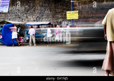 Risciò motorizzati, tuk tuks, Munnar, India Foto Stock