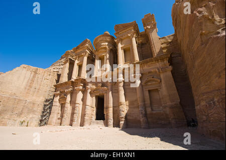 L'annuncio Deir monastero di Petra in Giordania Foto Stock