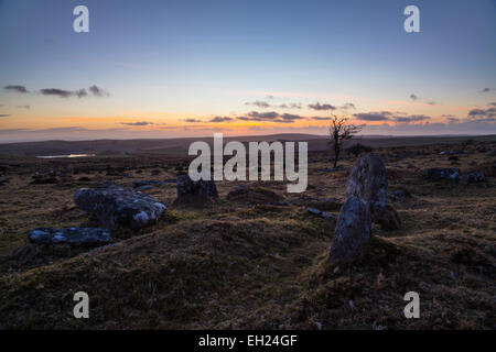 Sunset over Craddock Moor affacciato sul lago Siblyback Foto Stock