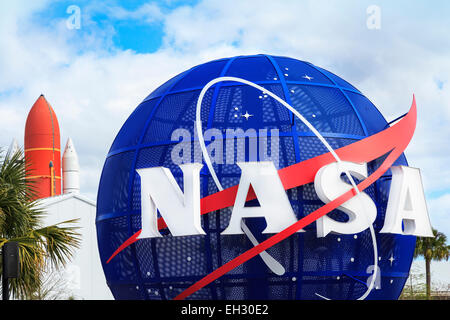La NASA firmare all'entrata al Kennedy Space Center di Cape Canaveral, in Florida, America Foto Stock