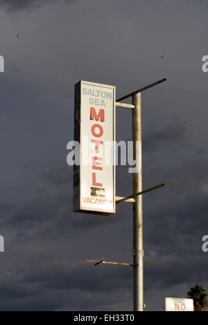 Motel segno a Salton Sea San Andreas anomalia Coachella Valley California USA Foto Stock