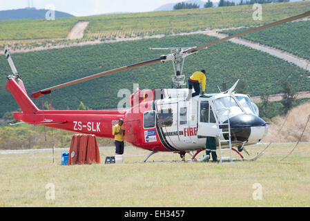 Lotta antincendio aerei a Stellenbosch utilizzato nella lotta antincendio in tte Western Cape Sud Africa la pulizia prima del service Foto Stock