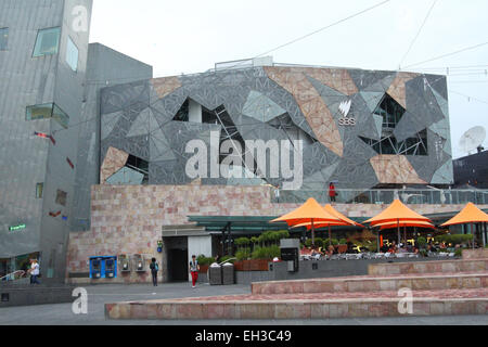 Federation Square di Melbourne Foto Stock