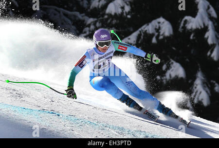 Garmish-Partenkirchen, Germania. 06 Mar, 2015. Tina Maze della Slovenia in azione durante la donna in discesa la formazione in Garmish-Partenkirchen, Germania, 06 marzo 2015. Foto: Karl-Josef Hildenbrand /dpa/Alamy Live News Foto Stock