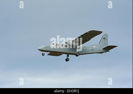 PBN 2T Defender T3 Army Air Corp n. 651 Sqn /5 Reggimento Aldergrove, Irlanda del Nord. SCO 9627. Foto Stock