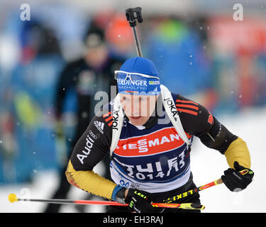 Kontiolahti, Finlandia. 06 Mar, 2015. Biatleta altoatesino Andreas Birnbacher della Germania in azione al poligono durante il corso di formazione per la Sprint a i Campionati Mondiali di Biathlon di Kontiolahti, Finlandia, 06 marzo 2015. Foto: Ralf Hirschberger/dpa/Alamy Live News Foto Stock