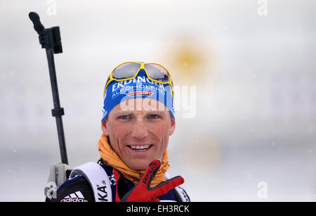 Kontiolahti, Finlandia. 06 Mar, 2015. Biatleta Erik minore della Germania in azione al poligono durante il corso di formazione per la Sprint a i Campionati Mondiali di Biathlon di Kontiolahti, Finlandia, 06 marzo 2015. Foto: Ralf Hirschberger/dpa/Alamy Live News Foto Stock