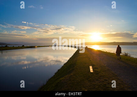 Lock-keeper's house sul Beauly Firth alla fine del Caledonian Canal, Clachnaharry, Inverness, Scotland Foto Stock