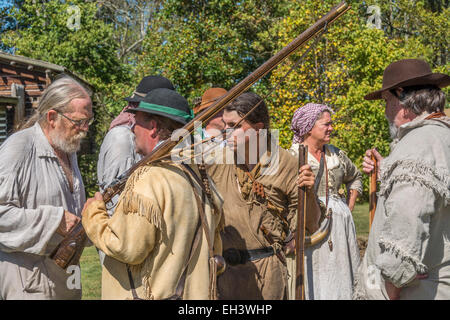 Rievocazione storica del 1778 assedio di Fort Boonesborough Kentucky. Foto Stock