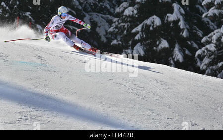 Garmish-Partenkirchen, Germania. 06 Mar, 2015. Dell'Austria Mirjam Puchner in azione durante la donna in discesa la formazione in Garmish-Partenkirchen, Germania, 06 marzo 2015. Foto: Karl-Josef Hildenbrand /dpa/Alamy Live News Foto Stock