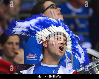 Francoforte, Germania. 6 Mar, 2015. Ventole francese al primo round del tennis Davis Cup world group match tra la Germania e la Francia a Francoforte in Germania, 6 marzo 2015. Foto: ARNE DEDERT/dpa/Alamy Live News Foto Stock