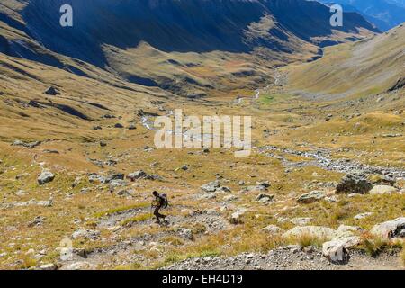 Francia, Isere, Parco Nazionale degli Ecrins (Parco nazionale degli Ecrins), Grandes Rousses massiccio in Oisans regione, Ferrand River Valley, escursioni al lago Quirlies Foto Stock