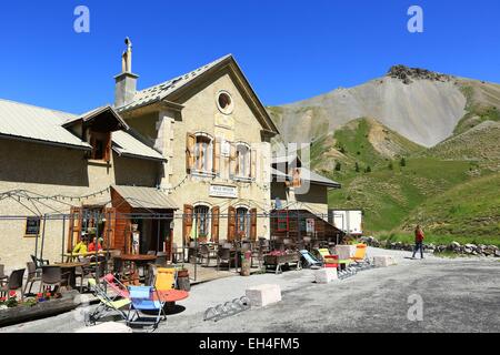 Francia, Hautes Alpes, parco regionale del Queyras, Col de l'Izoard, Rifugio Napoleone Foto Stock