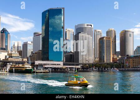 Australia, Nuovo Galles del Sud, Sydney, Central Business District, taxi boat dal Circular Quay Foto Stock