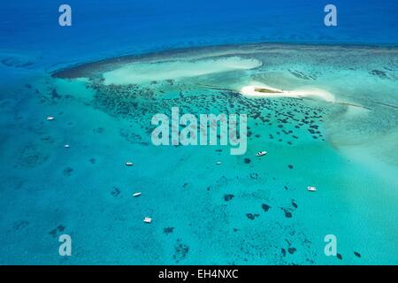 Francia, Nuova Caledonia, sud della provincia, off Noumea Goelands Isola, Laguna classificato come Patrimonio Mondiale dell'UNESCO (vista aerea) Foto Stock