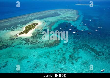 Francia, Nuova Caledonia, sud della provincia, off Noumea, riserva naturale isola Laguna Laregnere classificato come Patrimonio Mondiale dell'UNESCO (vista aerea) Foto Stock