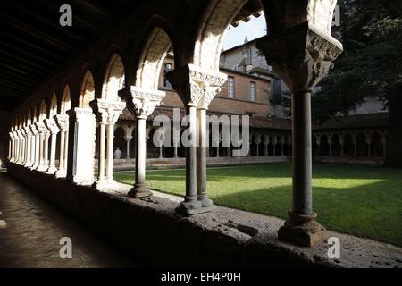 Francia, Tarn et Garonne, Moissac, fermata su El Camino elencati come patrimonio mondiale dall' UNESCO, l abbazia e chiostro Foto Stock