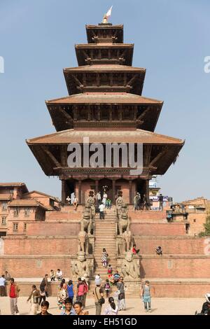 Il Nepal, valle di Kathmandu sono classificati come patrimonio mondiale dall' UNESCO, zona di Bagmati, Bhaktapur, Taumadhi Tole Square, Tempio Nyatapola con 5 piani Foto Stock
