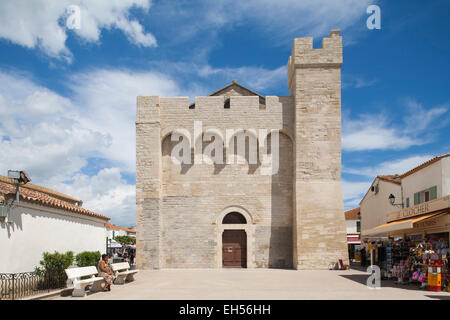 Sancutary di notre dame de la mer, chiesa di Saintes Maries, Saintes Maries de la mer, la Camargue, la Provenza, Francia, Europa Foto Stock
