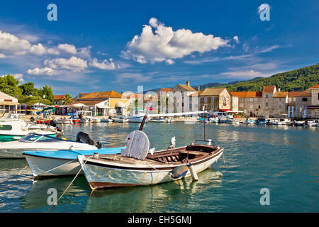 Vecchie barche di legno a Stari Grad, isola di Hvar in Croazia Foto Stock