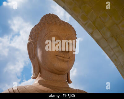 Statua del Buddha al Wat Pha Kaew son in Petchabun, Thailandia Foto Stock