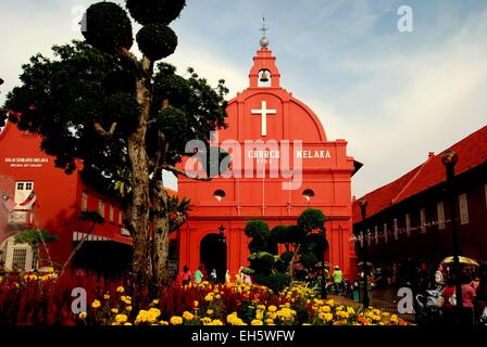 Malacca, Malaysia: Melaka Art Museum (sinistra), 1753 La Chiesa di Cristo Melaka (centro) e c. 1650 Stadthuis olandese Foto Stock