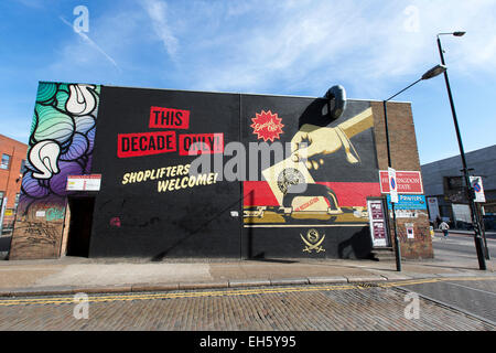 Shepard Fairey street art, Ebor Street, Shoreditch, Londra, Inghilterra, Regno Unito. Foto Stock