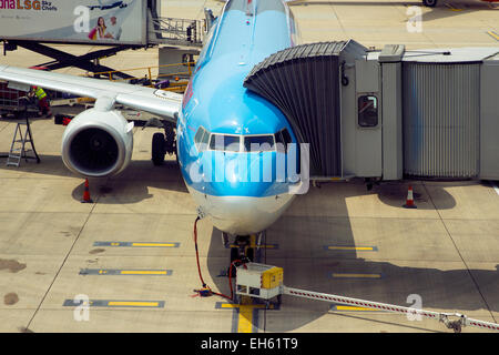 Carico di passeggeri a Heathrow Foto Stock