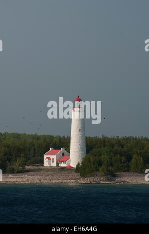 Cove Island Lighthouse, Fathom cinque National Marine Park, Lago Huron / Georgian Bay, Ontario. Foto Stock