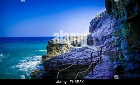 Mylopotamos beach, Pelion, Grecia. È vicino al villaggio di Tsagarada nella penisola di Pilio. È una delle spiagge più belle. Foto Stock