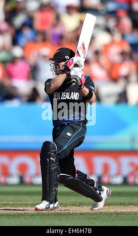 Napier, Nuova Zelanda. 08 Mar, 2015. Brendon McCullum durante l'ICC Cricket World Cup match tra la Nuova Zelanda e l'Afghanistan a McLean Park di Napier, Nuova Zelanda. Domenica 8 marzo 2015. Credito: Azione Sport Plus/Alamy Live News Foto Stock