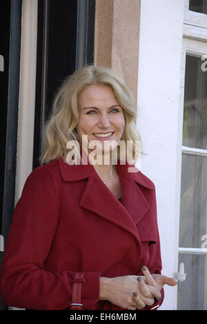 Copenhagen, Danimarca. 8 Marzo, 2015. Ms.Helle Thornin-Schmidt primo ministro danese festeggia i 100 anni delle donne il diritto di voto di giorno in hosting il pranzo per 42 donne ministri provenienti da diverse parti e vari governi. Credito: Francesco Dean/Alamy Live News Foto Stock