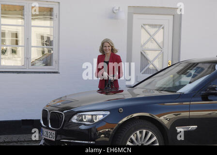 Copenhagen, Danimarca. 8 Marzo, 2015. Ms.Helle Thornin-Schmidt primo ministro danese festeggia i 100 anni delle donne il diritto di voto di giorno in hosting il pranzo per 42 donne ministri provenienti da diverse parti e vari governi. Credito: Francesco Dean/Alamy Live News Foto Stock