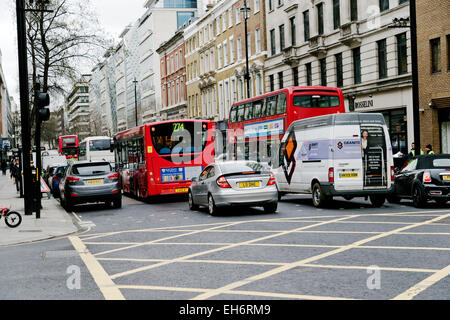 Londra, Regno Unito. 8 Marzo, 2015. La congestione del traffico a causa di lavori stradali e pianificati di fine settimana lavoro sulla metropolitana & Giubileo Tube Lines, Baker Street, Londra, Inghilterra, Regno Unito. Credito: Keith Erskine/Alamy Live News Foto Stock