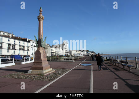 Hastings lungomare con elencati Guerra Boera (1899-1902) memorial, East Sussex Foto Stock