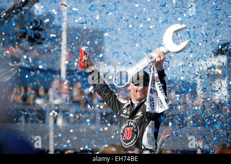 Las Vegas, NV, Stati Uniti d'America. 8 Mar, 2015. Las Vegas NV - Mar 08, 2015: Kevin Harvick (4) vince Kobalt Tools 400 a Las Vegas Motor Speedway in Las Vegas NV. Credito: csm/Alamy Live News Foto Stock