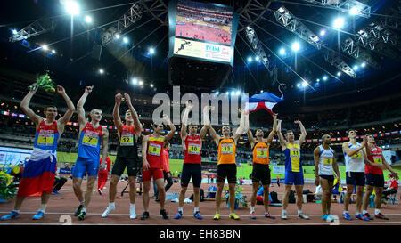 Praga, Repubblica Ceca. 6 Mar, 2015. Atleti reagisce dopo la uomini eptathlon durante l'Europeo di Atletica Leggera Indoor Championships di Praga Repubblica Ceca, Venerdì, 6 marzo 2015. © Michal Kamaryt/CTK foto/Alamy Live News Foto Stock